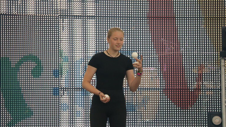 Foto: Herzenssache Herzenssache beim Fernsehen Familienfest in Heilbronn (Foto: Herzenssache)