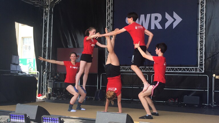 Foto: Herzenssache Zirkus Bellissima auf der SWR-Bühne (Foto: Herzenssache)