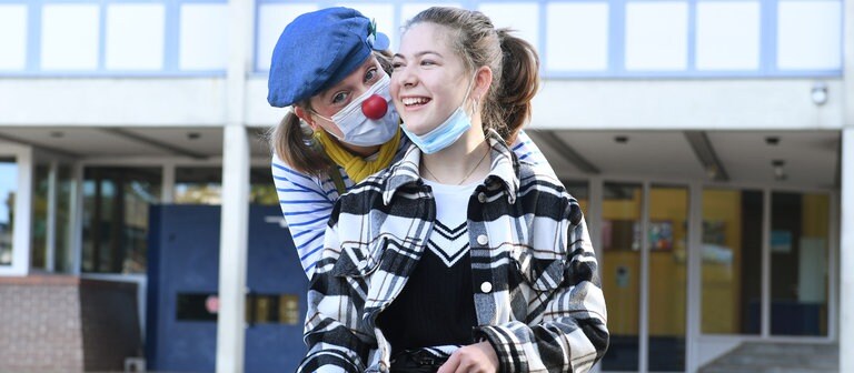 Schulclown an einer Schule in Weil im Schönbuch  (Foto: Carsten Costard)