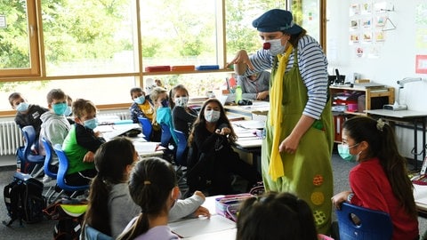 Foto: Carsten Costard Schulclown an einer Schule in Weil im Schönbuch (Foto: Carsten Costard)