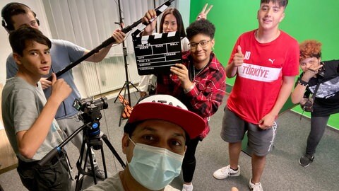 Foto: Herzenssache e.V. Jugendliche am Set (Foto: Herzenssache e.V.)