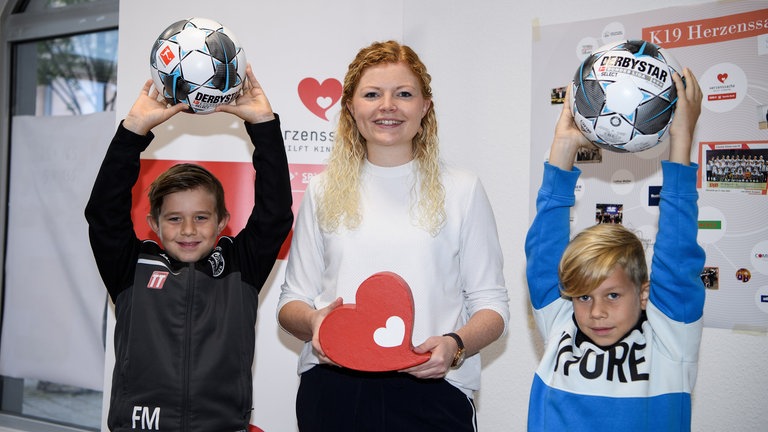 Jürgen Klinsmann besucht K19 Herzenssache Kinderhaus  (Foto: Markus Gilliar (GES-Sportfoto) )