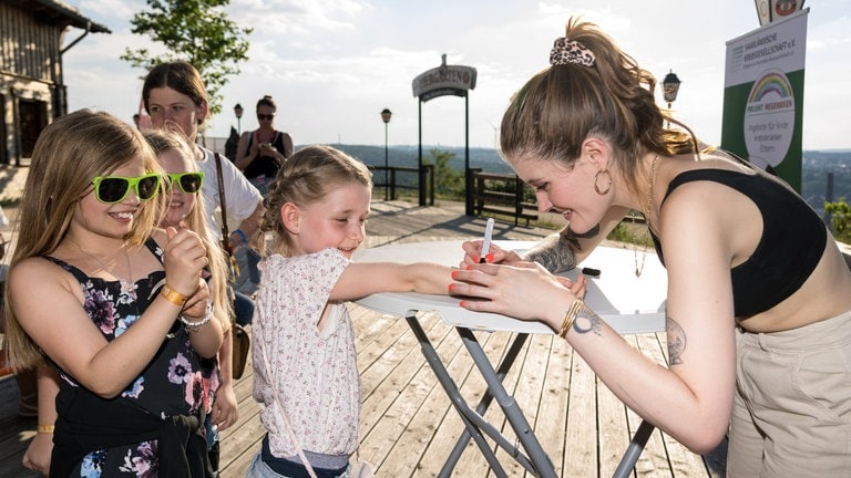 Mett & Greet Madeline Juno - SR1 Alm Open Air 2022 (Foto: Dirk Guldner)