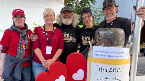 Spendenübergabe von Schmied Jürgen Berens und Team an Herzenssache e.V.  (Foto: Herzenssache )